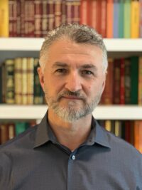 Dr. Adem Akıncı